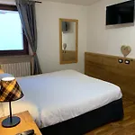 Coeur Du Village 호텔