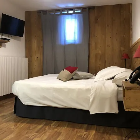 Coeur Du Village 2*