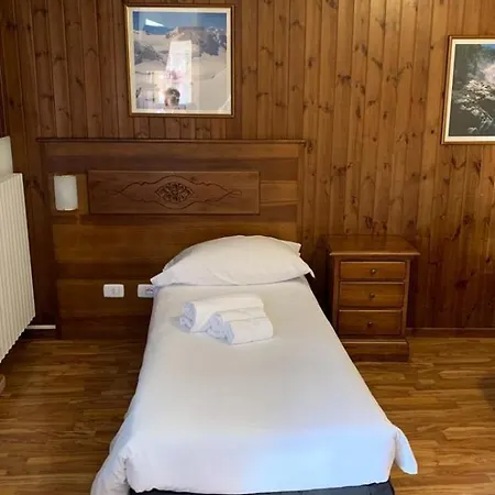 Hotel Hotel Coeur Du Village La Thuile