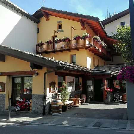 Hotel Coeur Du Village