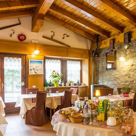 Coeur Du Village Hotel