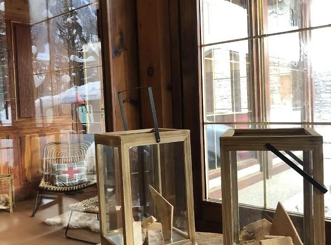 Hotel Coeur Du Village Hotel