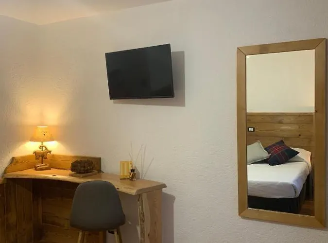 Hotel Coeur Du Village