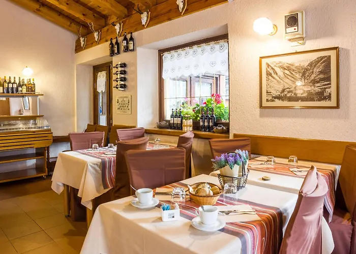 Hotel Coeur Du Village 2*