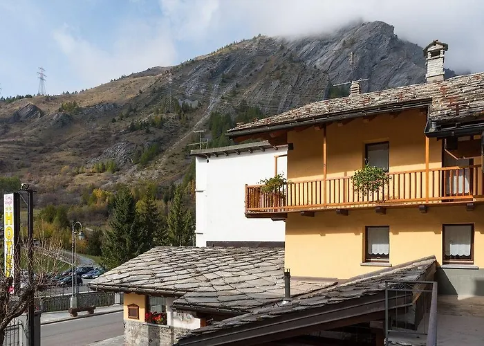 Hotel Coeur Du Village Hotel